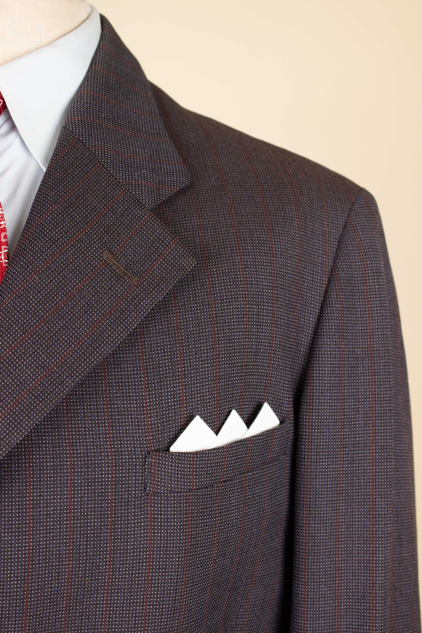 SWEDISH 1955 BROWN STRIPED TWO PIECE BESPOKE SUIT BY M. OLSSON. SIZE CA EU 46-48