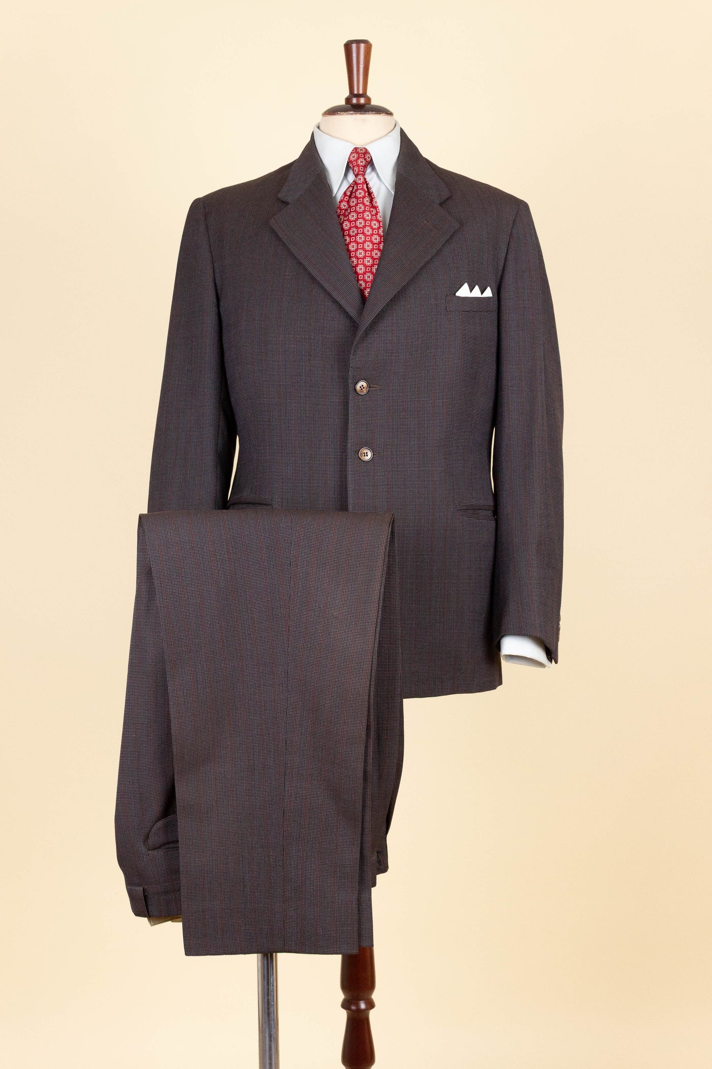 SWEDISH 1955 BROWN STRIPED TWO PIECE BESPOKE SUIT BY M. OLSSON. SIZE CA EU 46-48