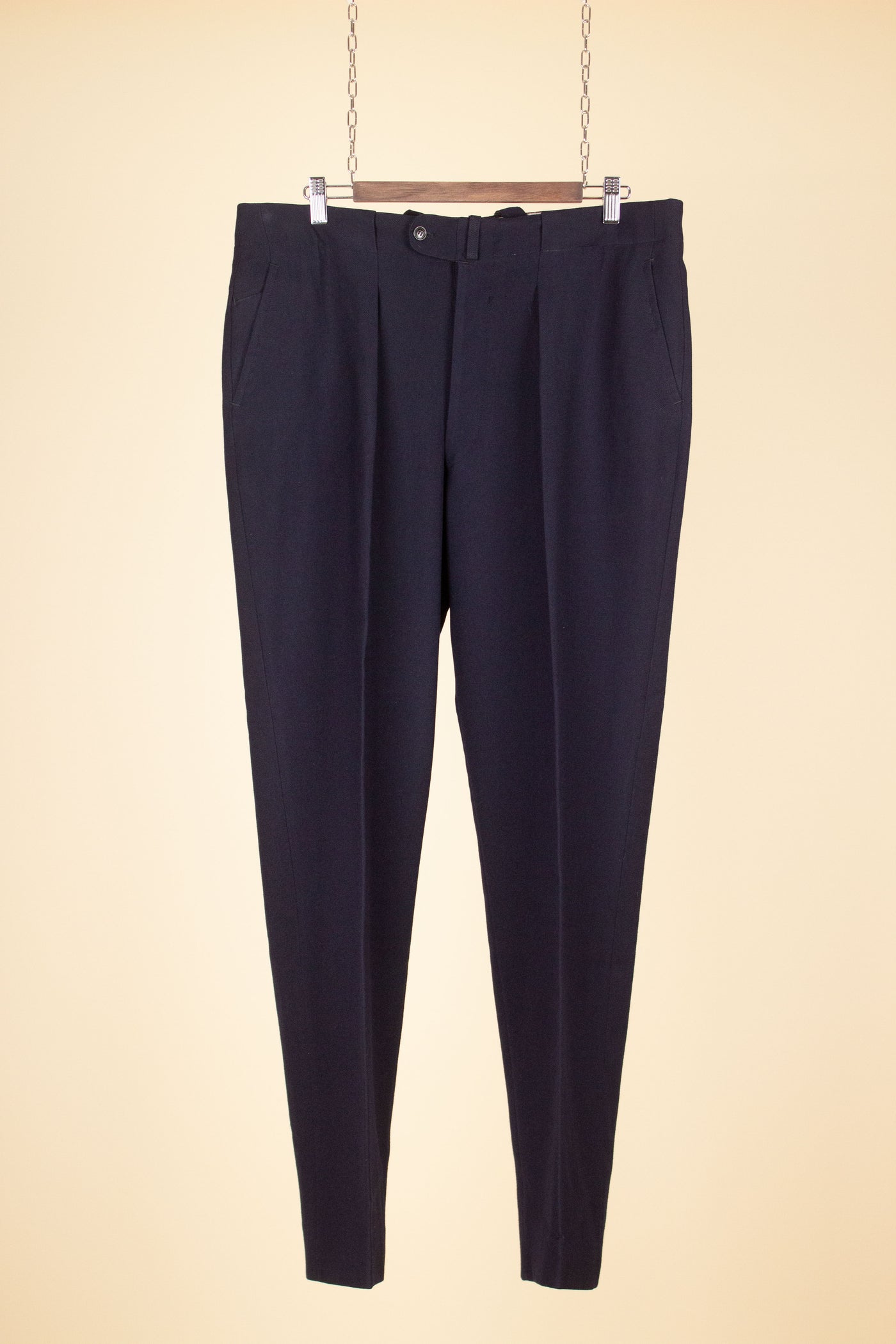 SWEDISH 1940S DARK BLUE SINGLE PLEATED TROUSERS WITH BUTTONS FOR BRACES. SIZE CA EU 52