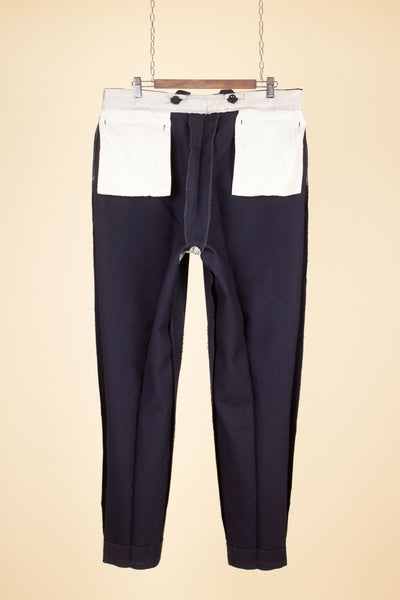 SWEDISH 1940S DARK BLUE SINGLE PLEATED TROUSERS WITH BUTTONS FOR BRACES. SIZE CA EU 52