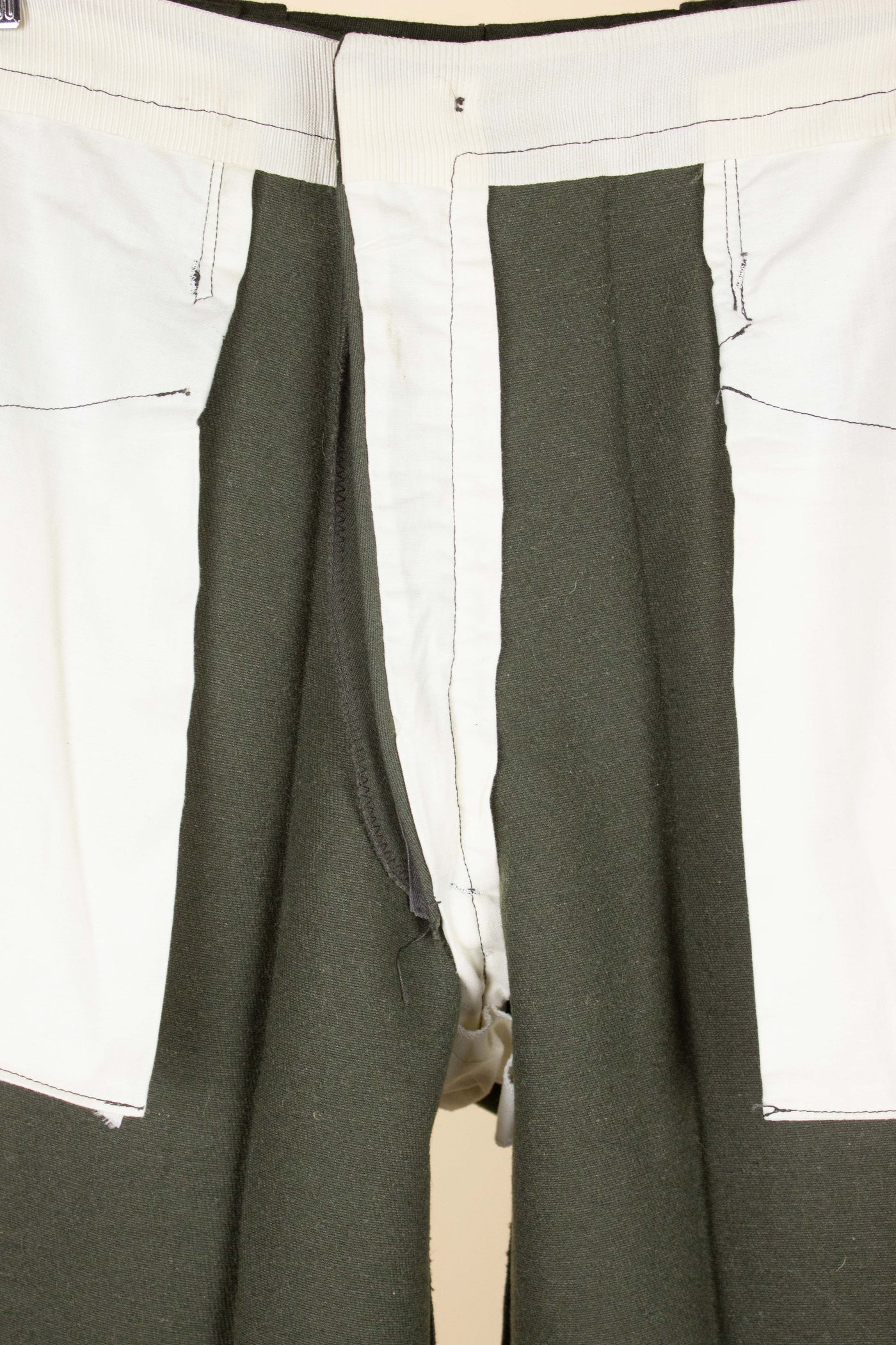 SWEDISH 1950S/1960S DEADSTOCK GREEN BREECHES BY DANIK. SIZE CA EU 48