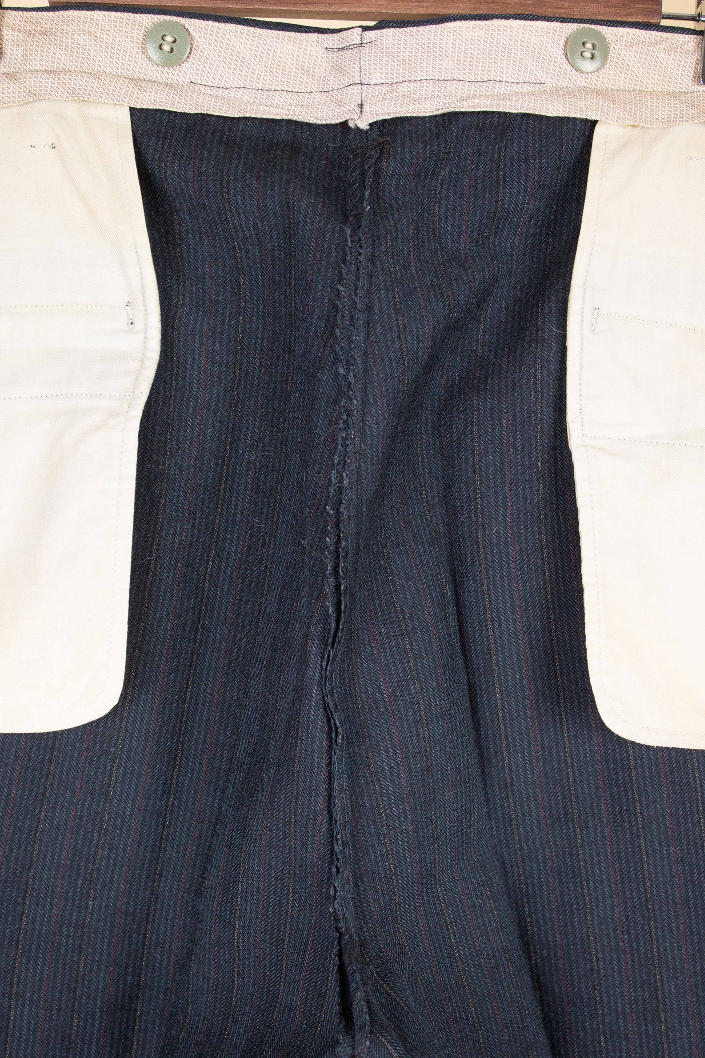 AMERICAN 1940S/1950S BLUE-GREY DOUBLE PLEATED TROUSERS. SIZE CA EU 46
