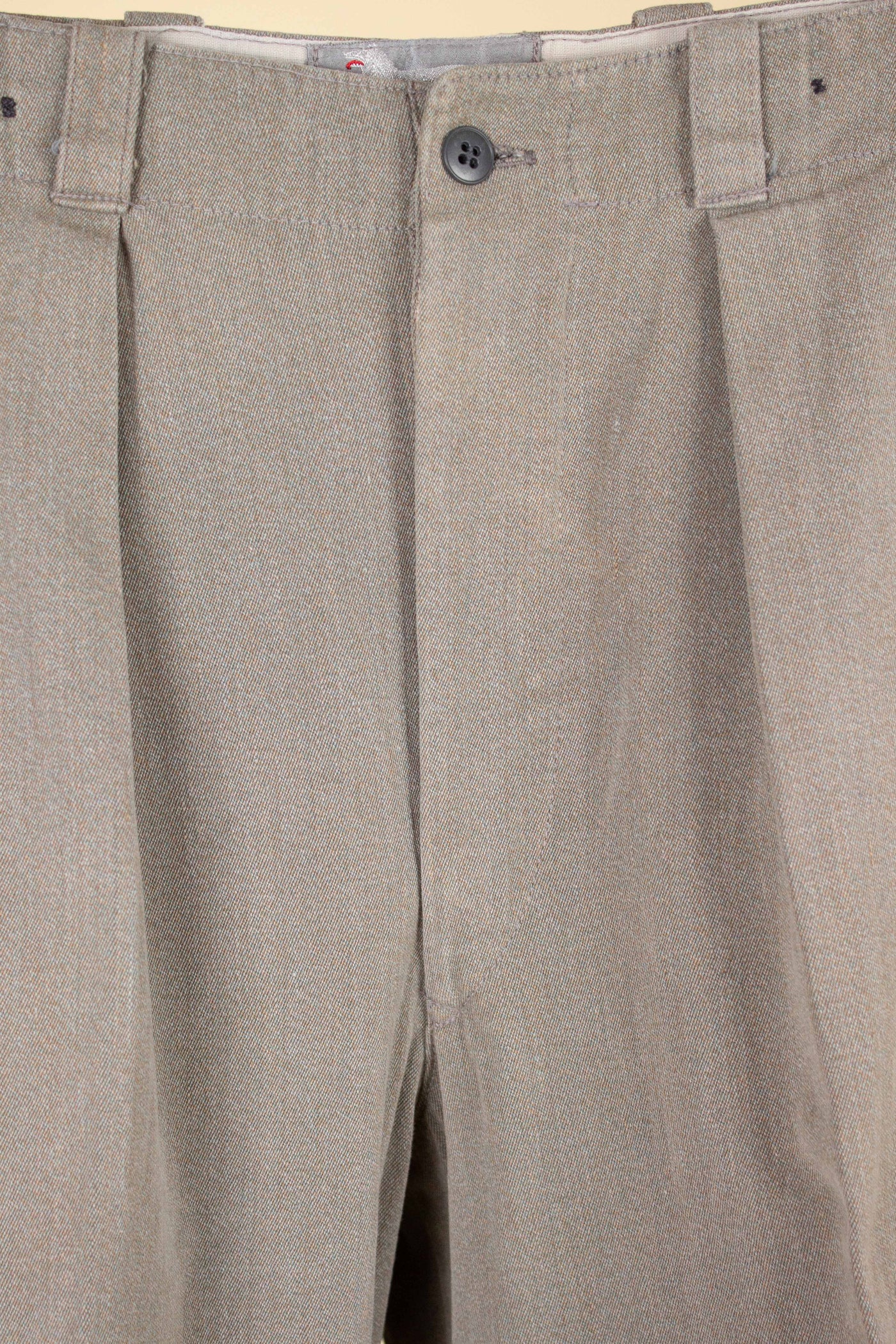 SWEDISH 1940S BEIGE HEAVY WEIGHT WORK TROUSERS BY VARGEN. SIZE CA EU 46-48