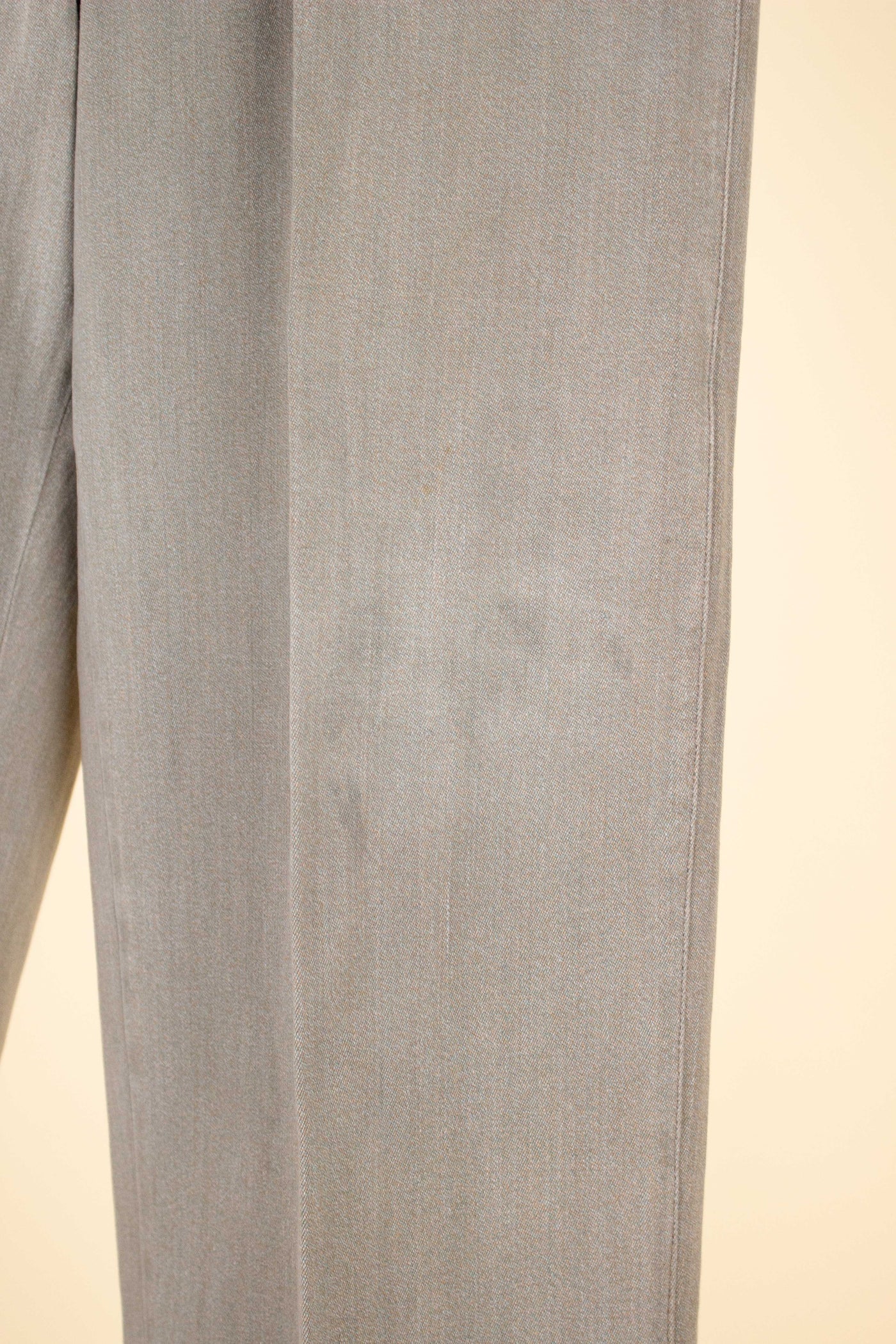 SWEDISH 1940S BEIGE HEAVY WEIGHT WORK TROUSERS BY VARGEN. SIZE CA EU 46-48