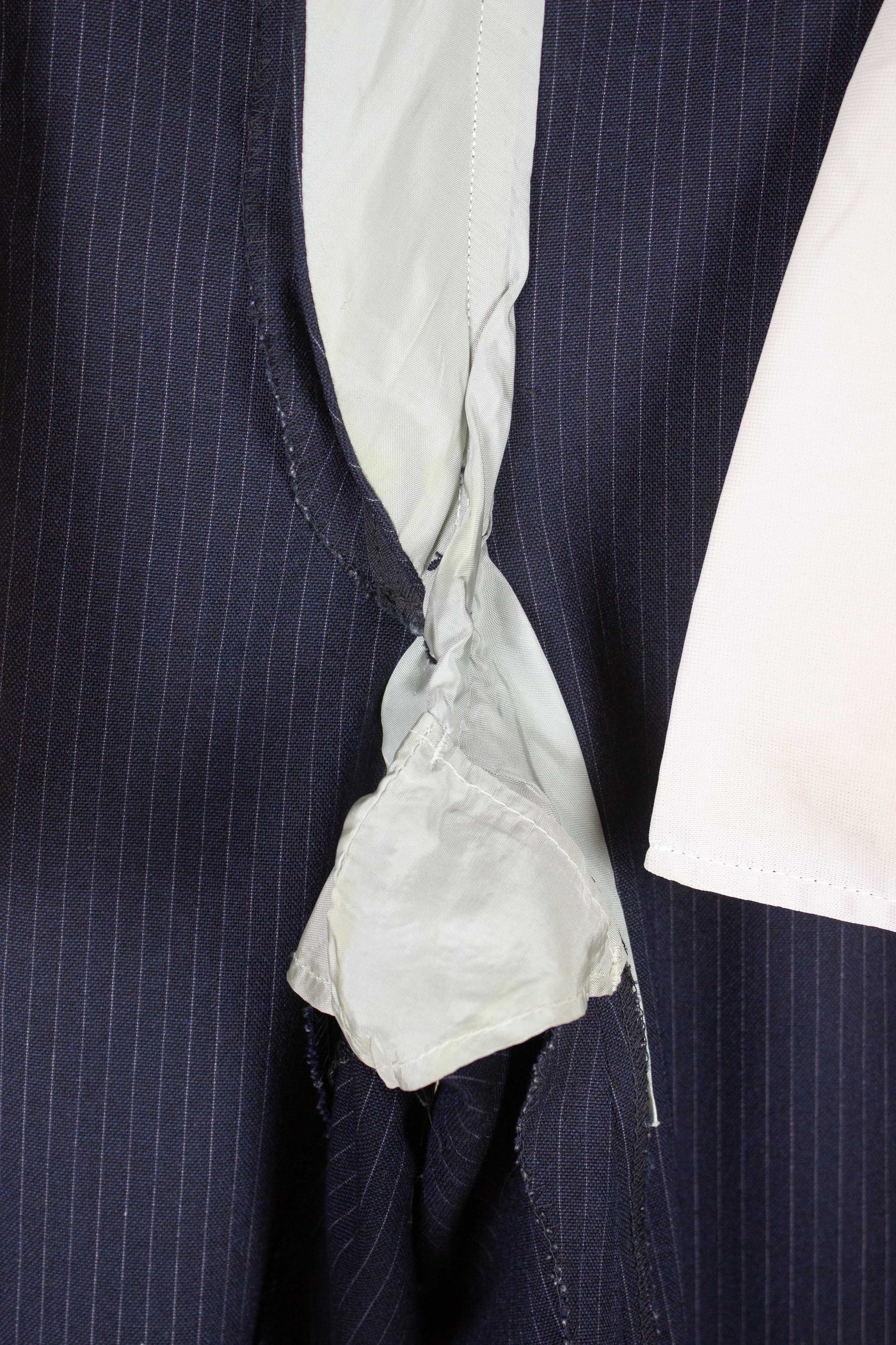 SWEDISH 1950S DARK BLUE PINSTRIPE TROUSERS. SIZE CA EU 48-50