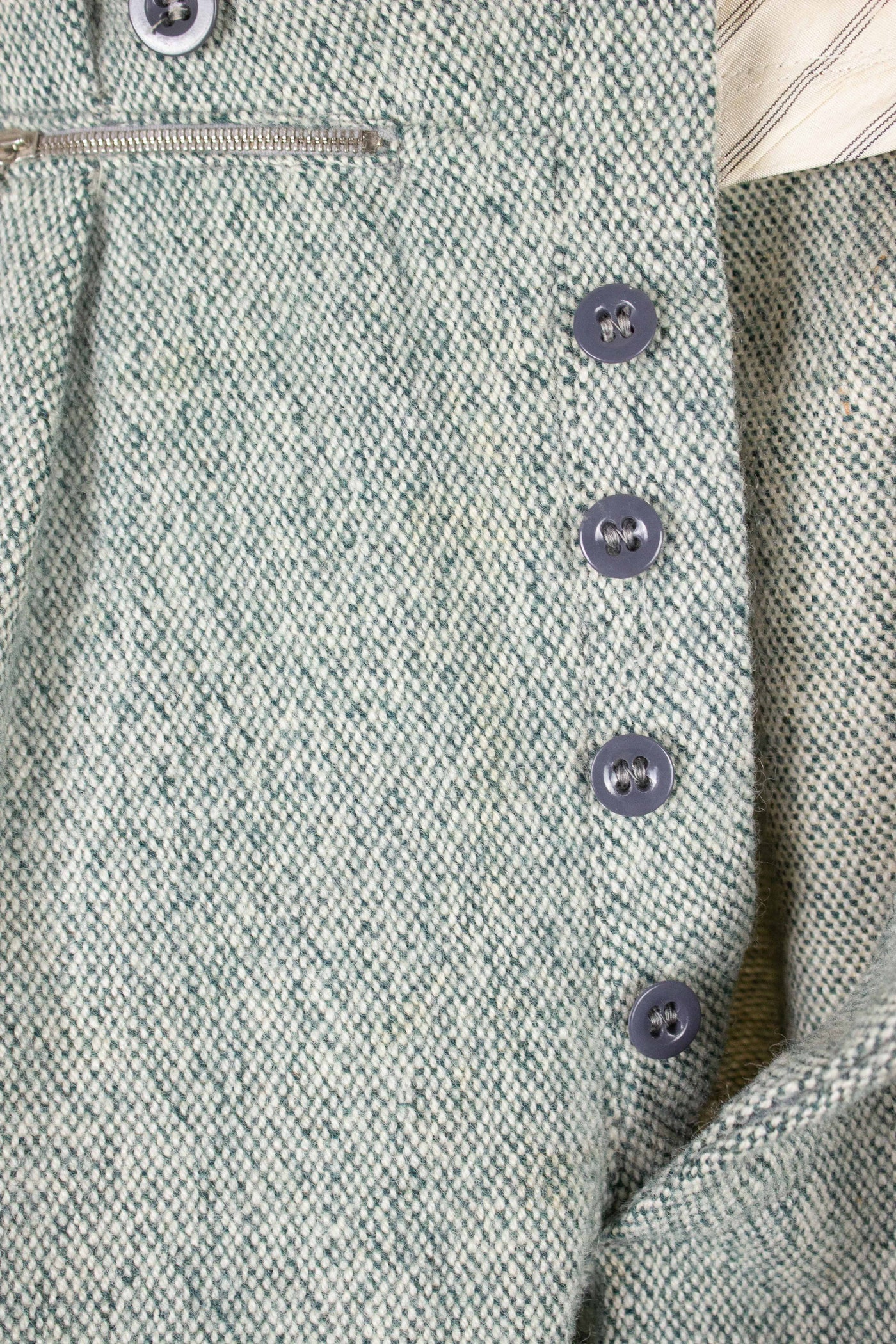 SWEDISH 1930S/1940S LIGHT GREEN TWEED PLUS FOURS TROUSERS. SIZE CA EU 46
