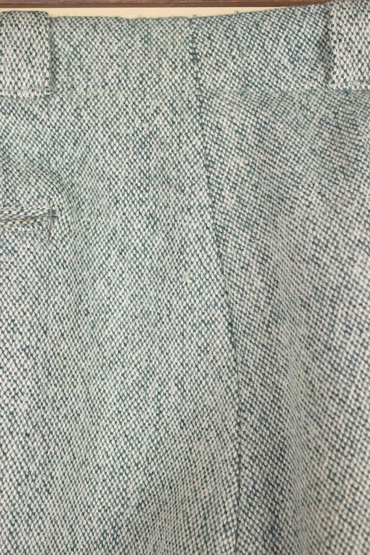 SWEDISH 1930S/1940S LIGHT GREEN TWEED PLUS FOURS TROUSERS. SIZE CA EU 46