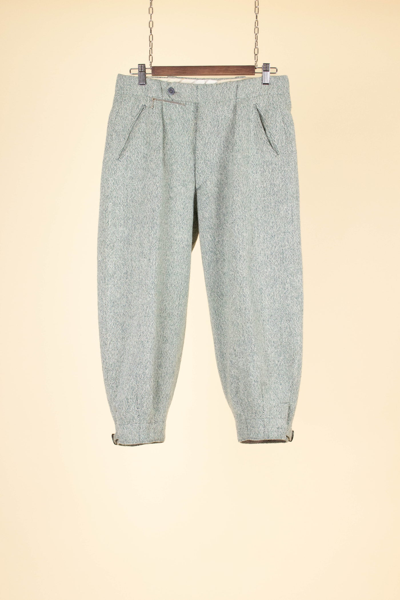 SWEDISH 1930S/1940S LIGHT GREEN TWEED PLUS FOURS TROUSERS. SIZE CA EU 46