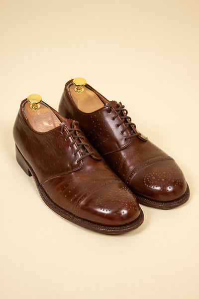 SWEDISH 1930S/1940S BROWN DERBY SHOES BY HÄSTEN. SIZE EU 42 (US 9/ UK 8.5)