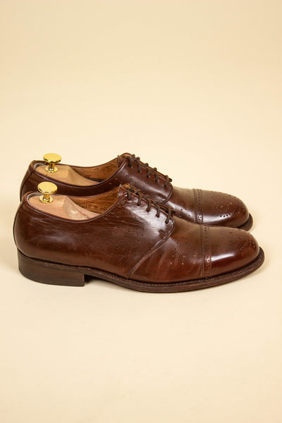 SWEDISH 1930S/1940S BROWN DERBY SHOES BY HÄSTEN. SIZE EU 42 (US 9/ UK 8.5)