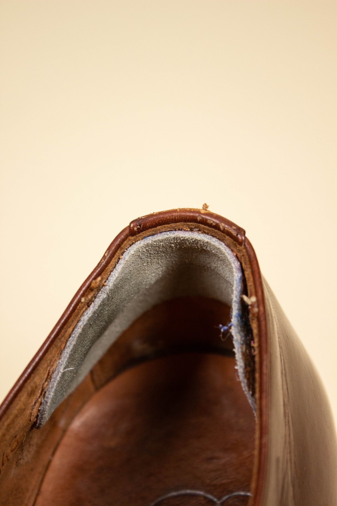 SWEDISH 1930S/1940S BROWN DERBY SHOES BY HÄSTEN. SIZE EU 42 (US 9/ UK 8.5)