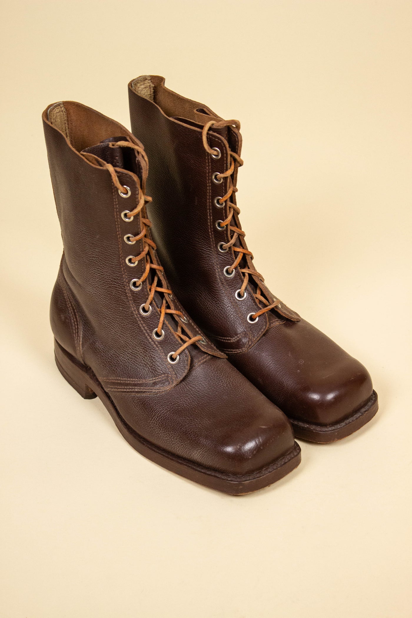 SWEDISH 1954 BROWN BOOTS WITH TALL SHAFT. SIZE EU 44 (US 11/UK 10.5)