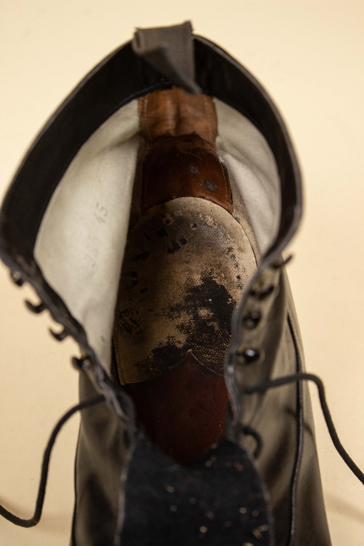 SWEDISH 1930S BLACK BALMORAL BOOTS. SIZE EU 44 (US 11/UK 10.5)