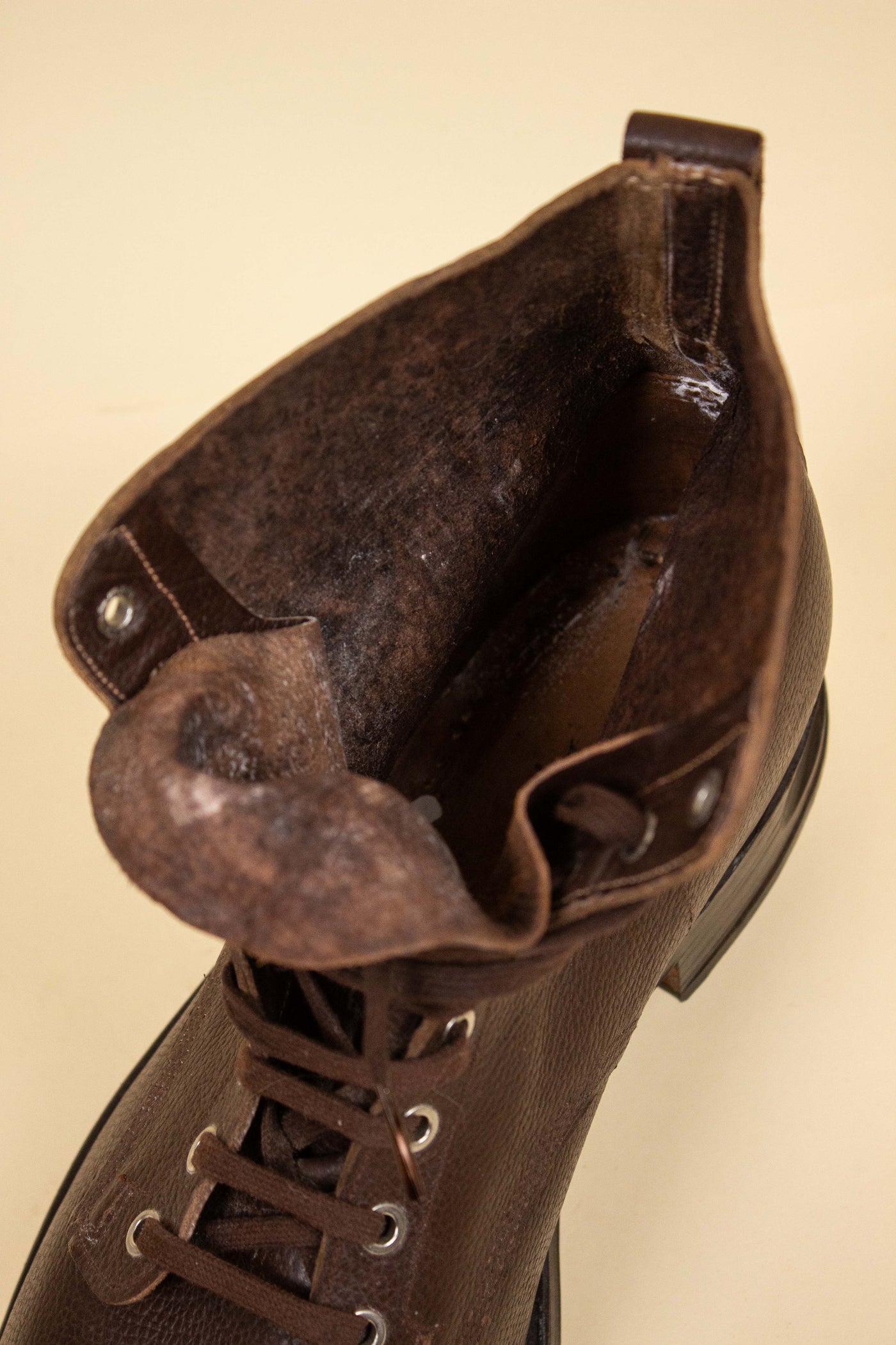 SWEDISH 1941 DEADSTOCK BROWN ARMY BOOT. SIZE EU 44 (US 11/ 10.5 US)