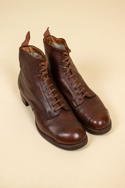 SWEDISH 1900/1910 BROWN EMBROIDERED BOOTS. SIZE EU 42 (US 9/UK 8.5)