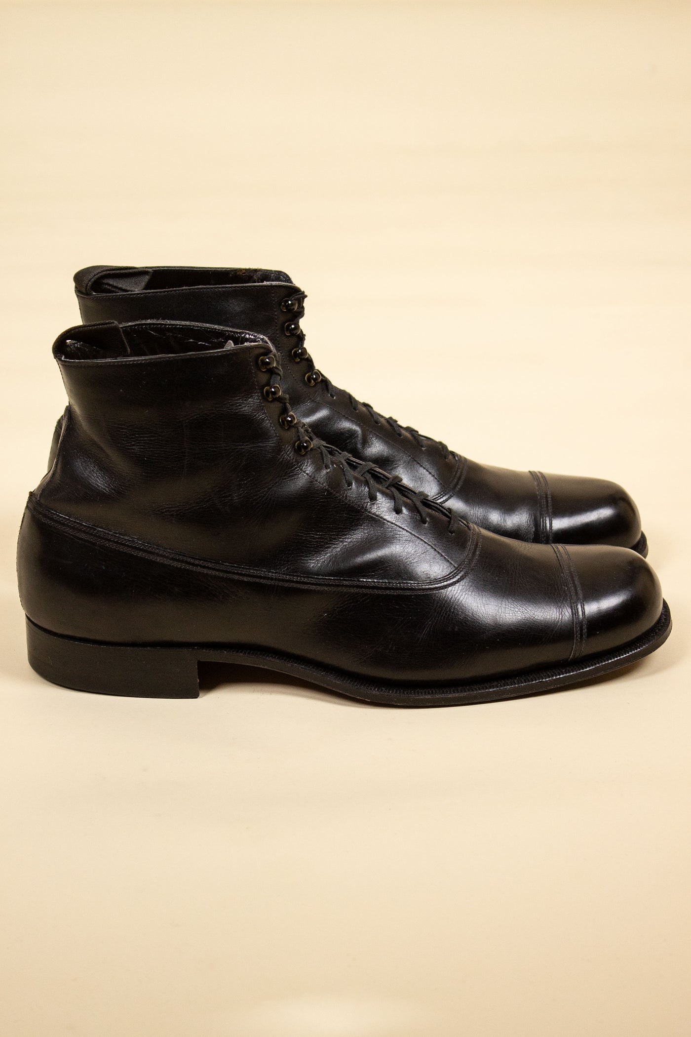 1930S SWEDISH BLACK BALMORAL BOOTS BY ENGELBREKT. SIZE CA EU 45