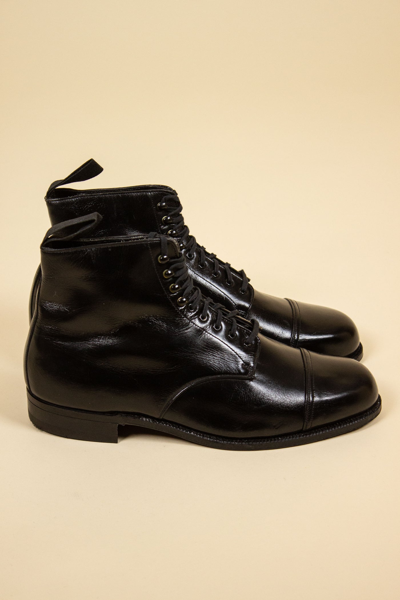 SWEDISH 1930S DEADSTOCK BLACK BOOTS BY AB KUMLA SKOFABRIK. SIZE CA EU 42