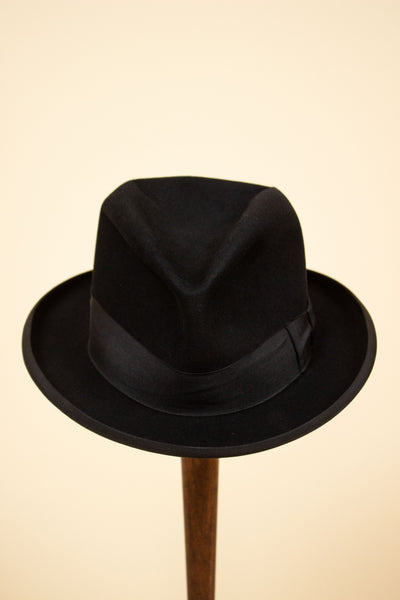 ITALIAN 1940S/1950S BLACK HOMBURG FELT HAT BY BORSALINO. SIZE 58,5