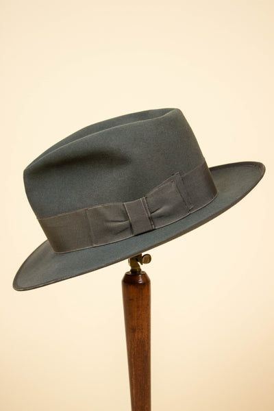 ITALIAN 1940S/1950S GREEN FEDORA FELT HAT BY BORSALINO. SIZE 54