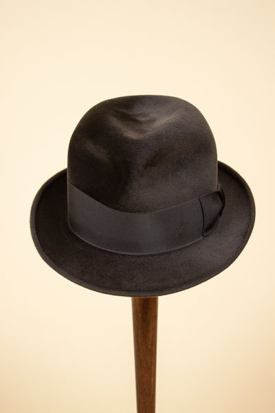 BRITISH 1950S GREY FELT HAT BY HENRY CRANFORD & SONS. SIZE 57,5