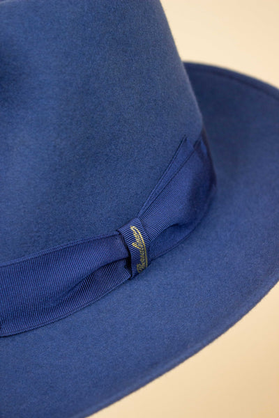 ITALIAN 2000S BLUE FEDORA FELT HAT BY BORSALINO. SIZE 62