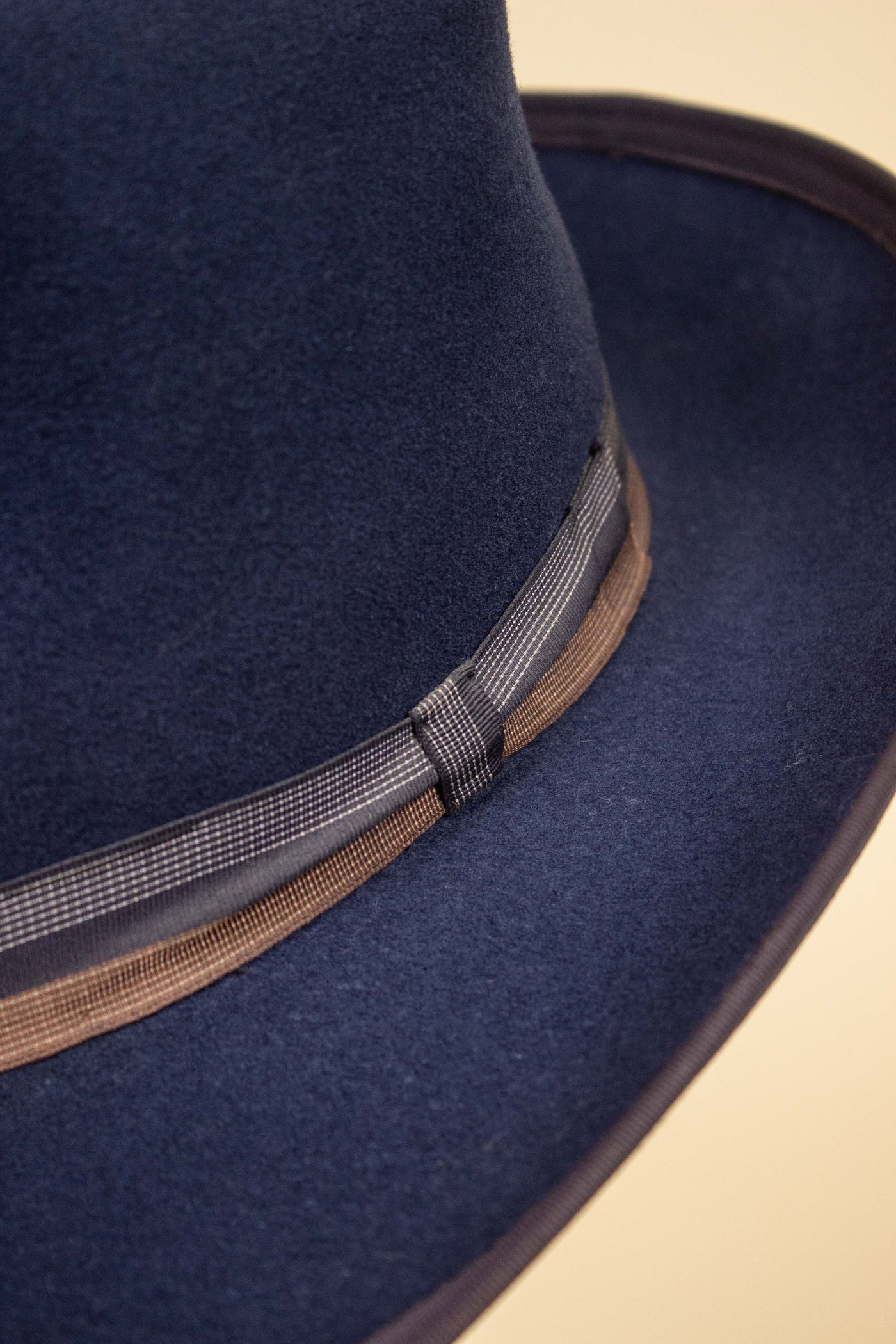 SWEDISH 1910S/1920S BLUE FELT HAT BY KH. SIZE 55,5