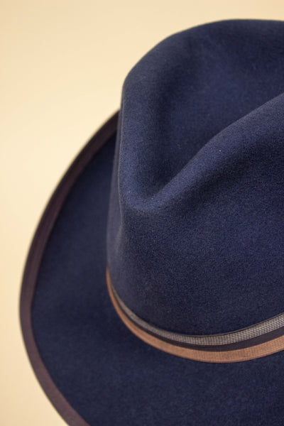 SWEDISH 1910S/1920S BLUE FELT HAT BY KH. SIZE 55,5