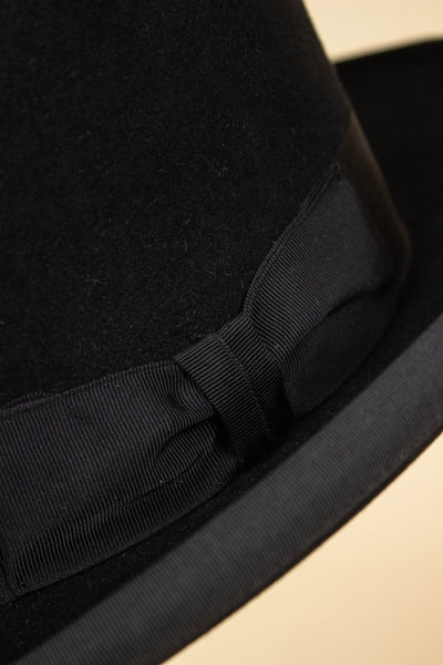 AMERICAN 1930S/1940S BLACK HOMBURG HAT BY STETSON. SIZE 58