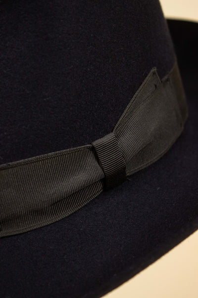 ITALIAN 1950S/1960S BLACK FEDORA BY BORSALINO. SIZE CA EU 57