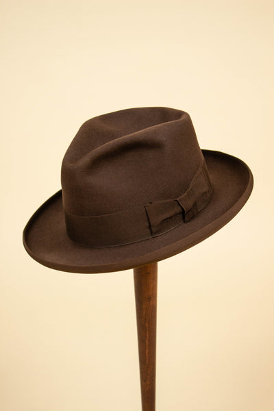 ITALIAN 1930S/1940S MID-BROWN HOMBURG HAT BY BORSALINO. SIZE EU 57