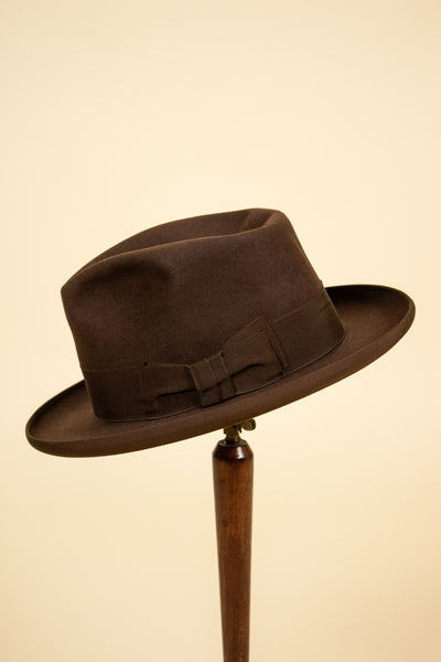 ITALIAN 1930S/1940S MID-BROWN HOMBURG HAT BY BORSALINO. SIZE EU 57