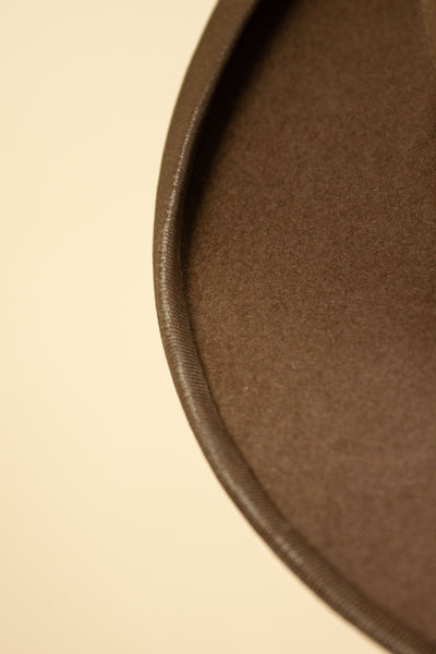 BRITISH 1930S/1940S MID-BROWN BOWLER HAT BY BATTERSBY. SIZE EU 56,5