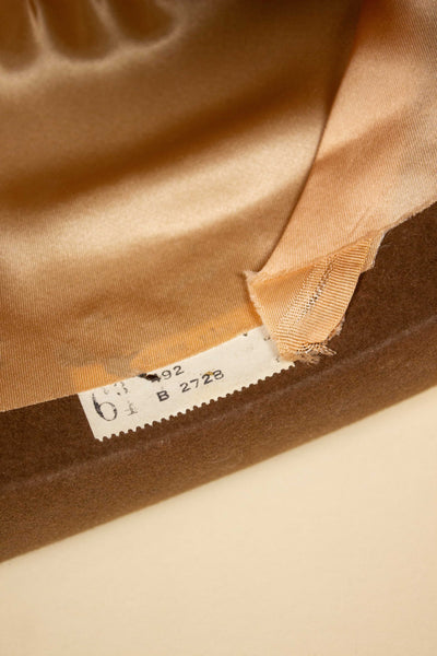 BRITISH 1930S/1940S MID-BROWN BOWLER HAT BY BATTERSBY. SIZE EU 56,5