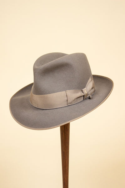 ITALIAN GREY-BEIGE FEDORA HAT FROM BORSALINO. SIZE 57,5