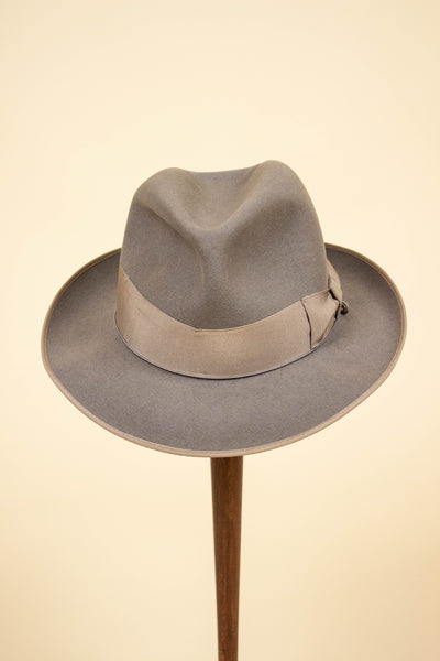 ITALIAN GREY-BEIGE FEDORA HAT FROM BORSALINO. SIZE 57,5