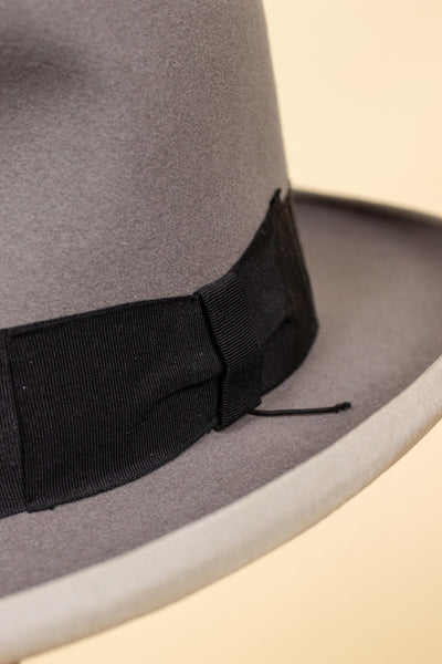 ITALIAN 1940S/1950S STEEL GREY HOMBURG HAT BY BORSALINO. SIZE CA 56