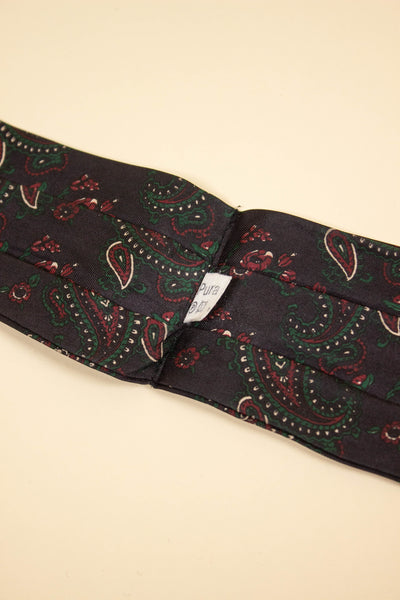 ITALIAN BLACK/RED/GREEN 100% SILK PAISLEY ASCOT TIE