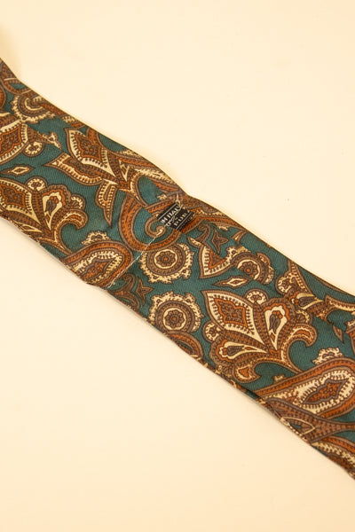 ITALIAN 100% SILK EMERALD GREEN ASCOT TIE WITH BEIGE AND ORANGE PAISLEY PATTERN
