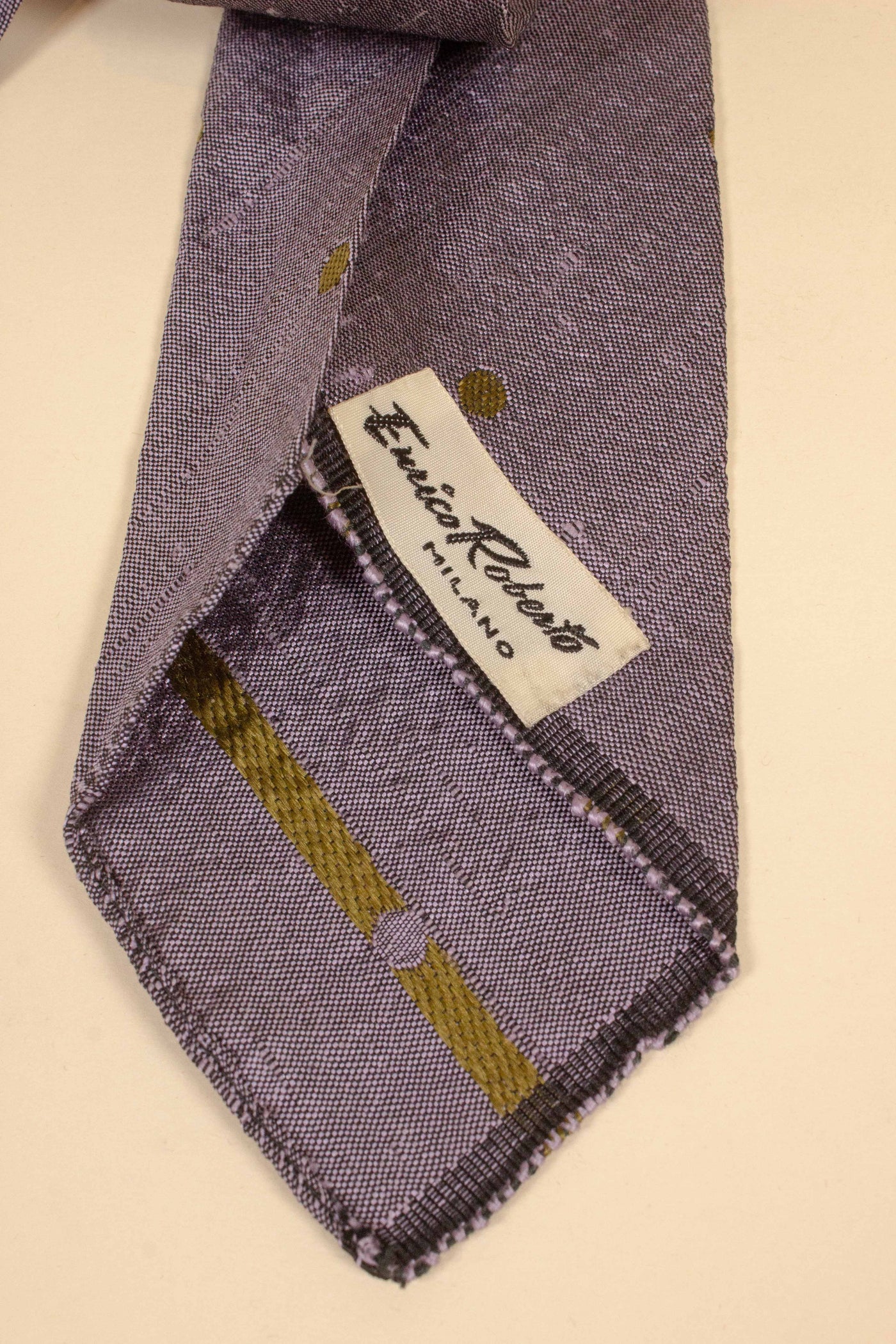 1950s/1960s purple necktie with golden pattern