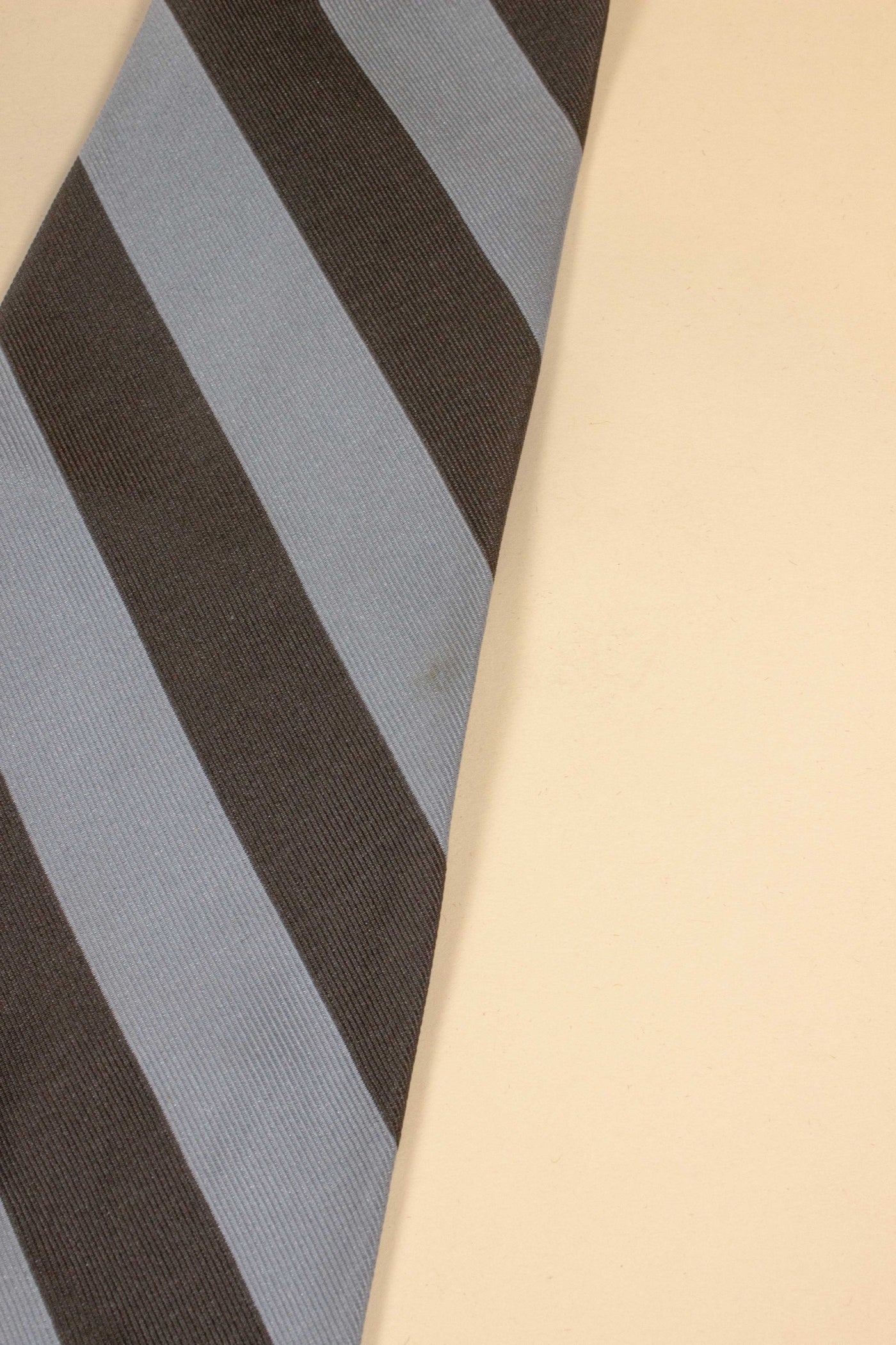 1940s/1950s light blue and black striped necktie