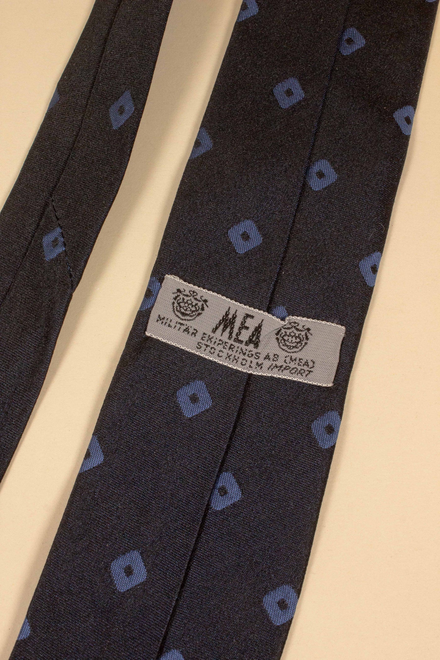 SWEDISH 1950S/1960S BLACK TIE WITH BLUE PATTERN