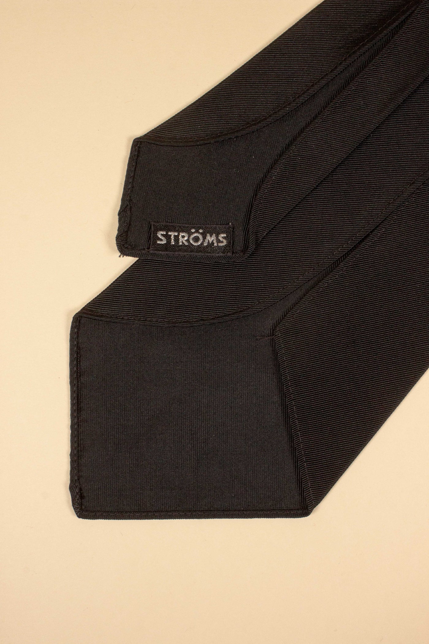 SWEDISH 1930S/1940S BLACK TIE BY STRÖMS