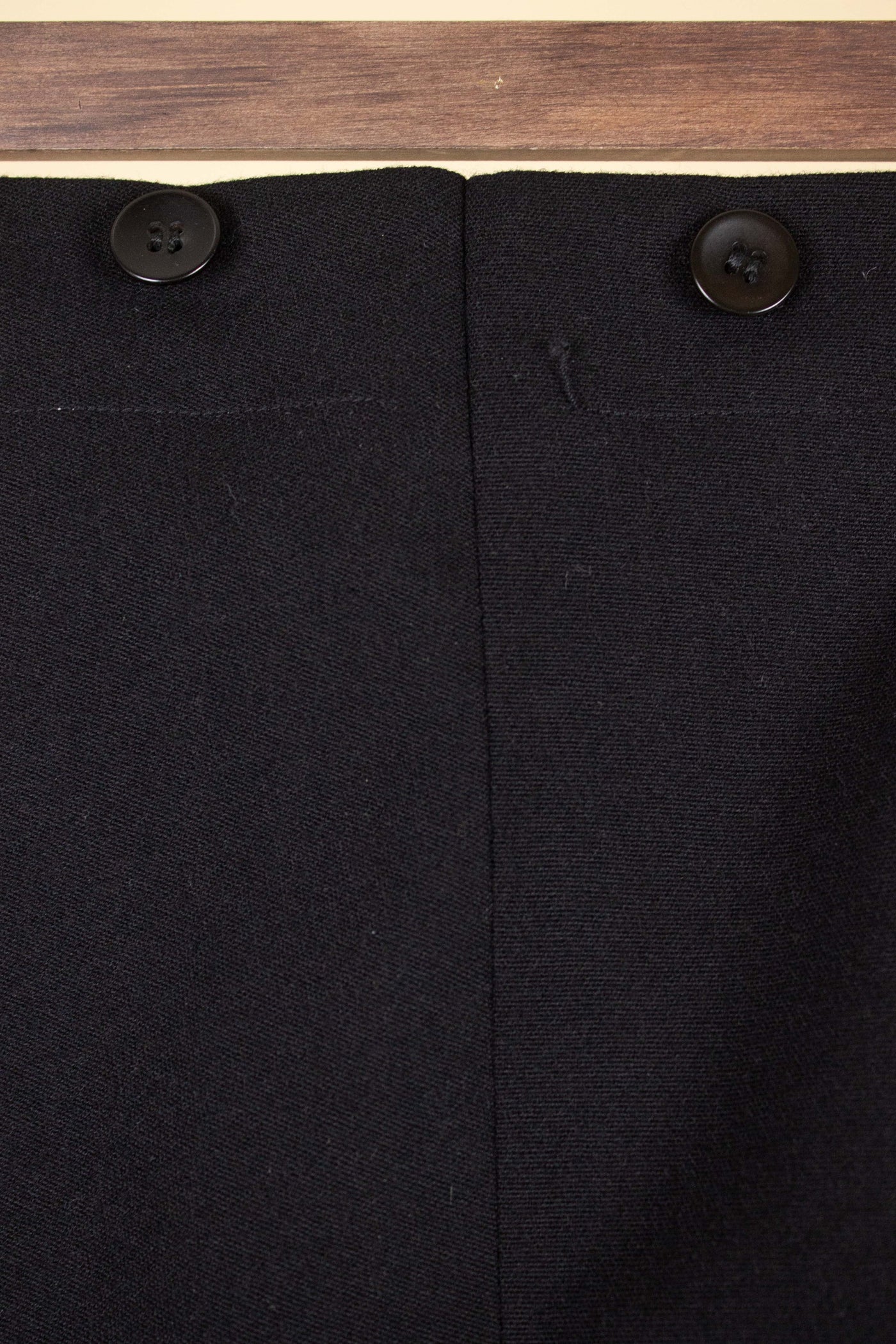 SWEDISH 1940S/1950S BLACK TWO PIECE DOUBLE BREASTED SUIT. SIZE CA EU 52-54