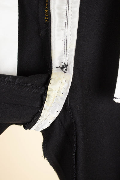 SWEDISH 1940S/1950S BLACK TWO PIECE DOUBLE BREASTED SUIT. SIZE CA EU 52-54