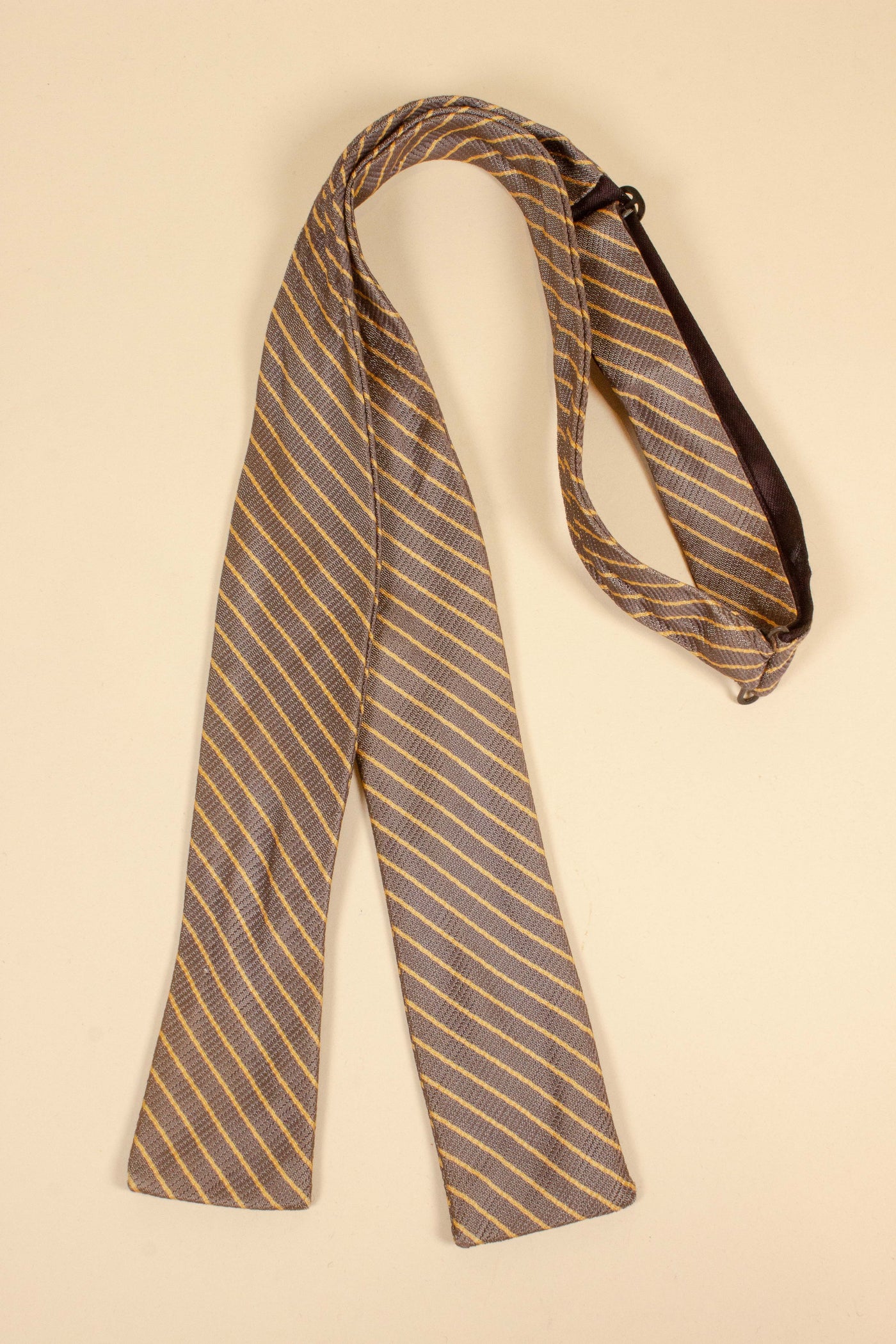 1950s/1960s silver bow tie with thin yellow stripes