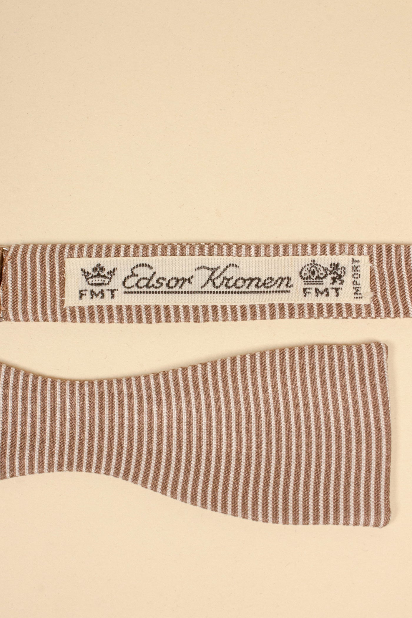 1950s/1960s brown and white Edsor Kronen bow tie