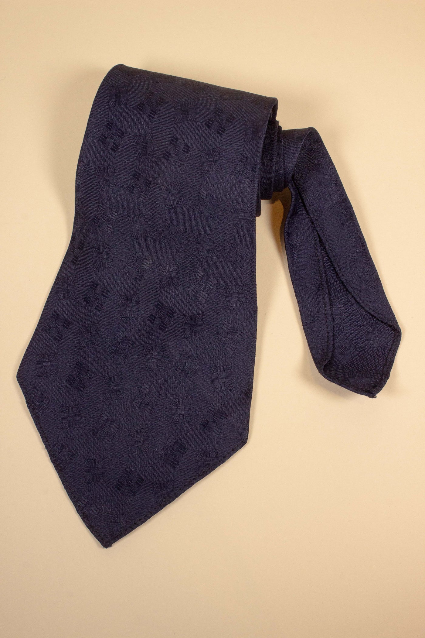 1930s/1940s blue necktie with a subtle pattern