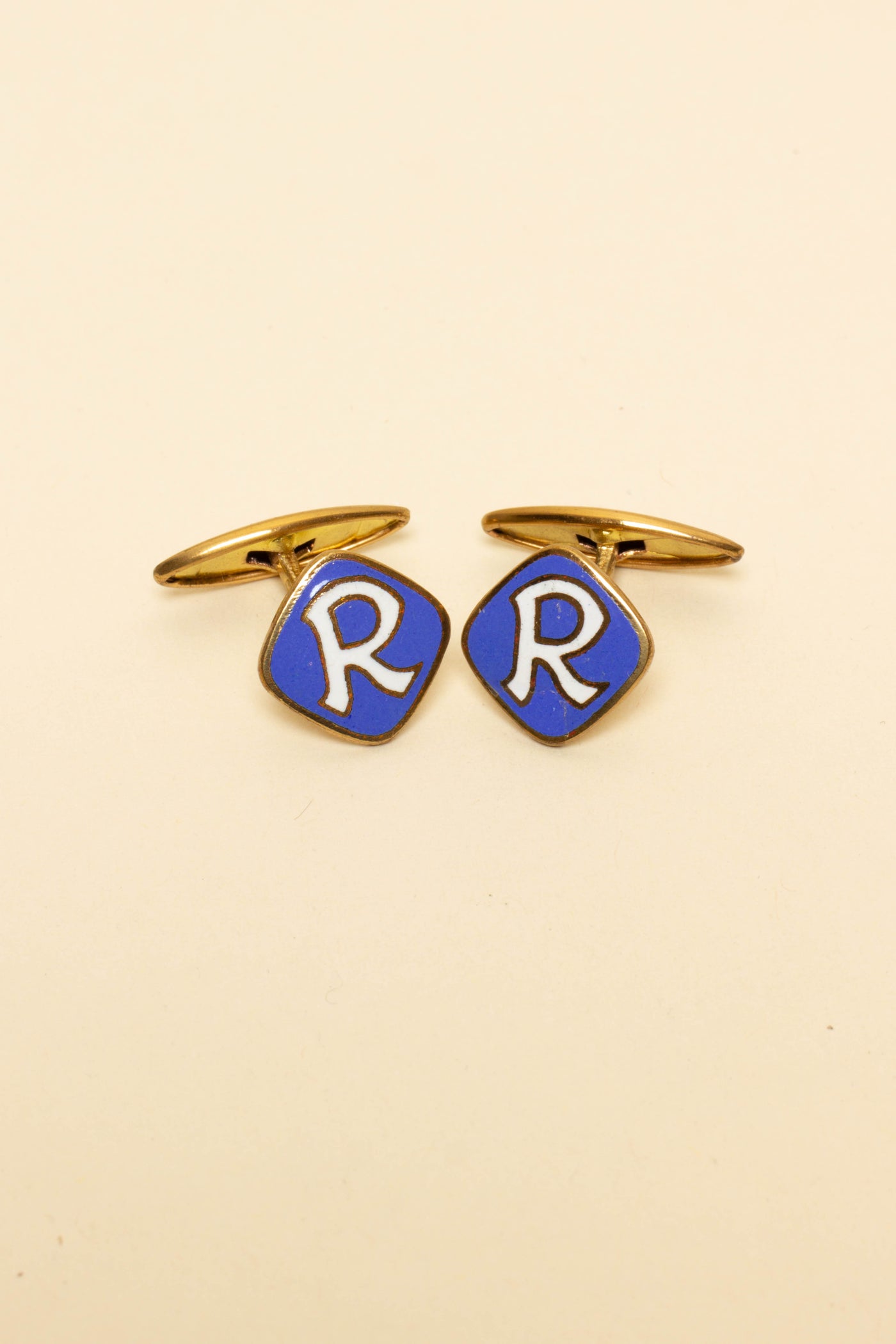 1930S DEADSTOCK ENAMELED BRASS CUFFLINKS WITH VARIOUS LETTERS