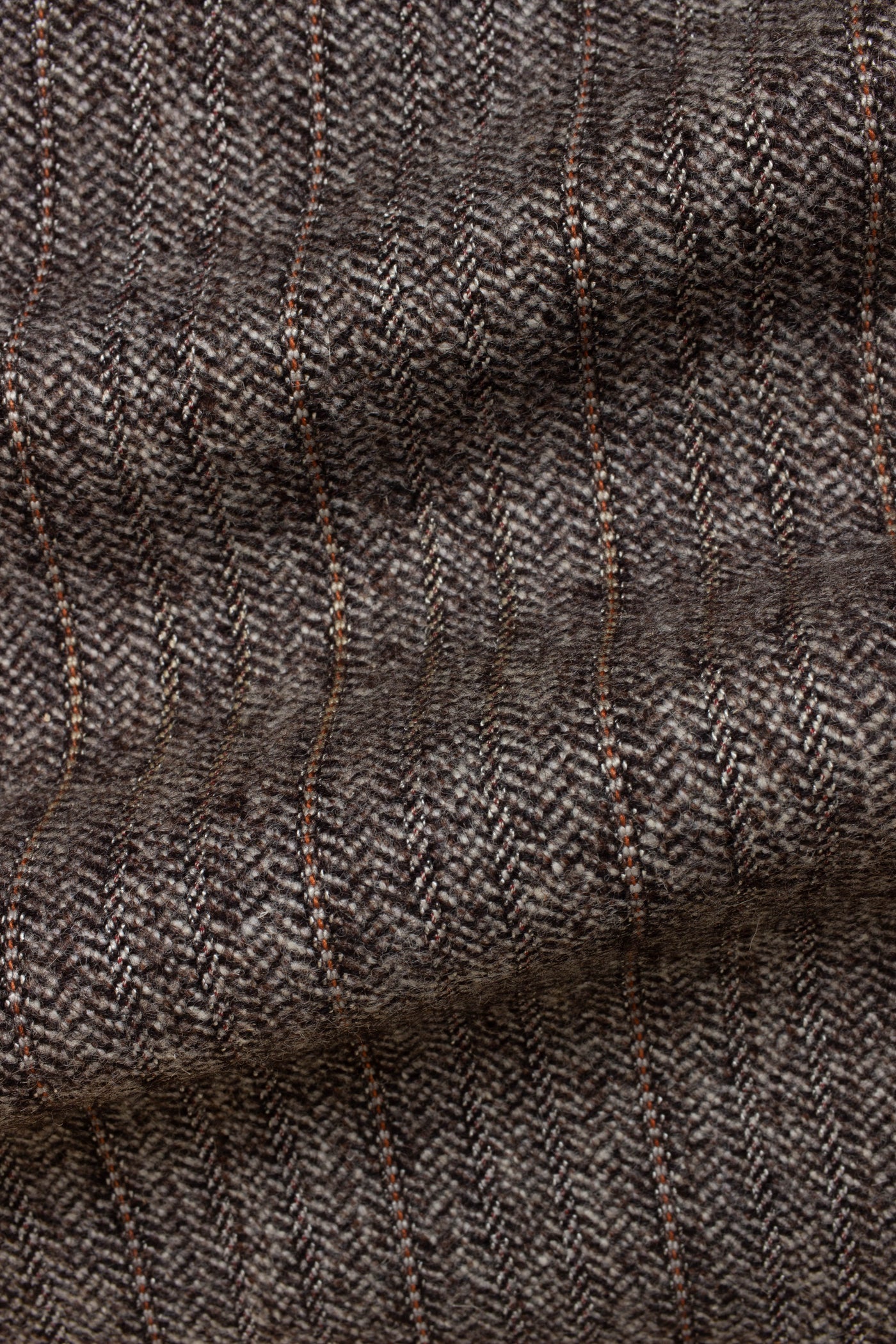 1920s/1930s brown herringbone suiting fabric. Width 160 cm.