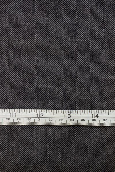 1930s/1940s mid-grey herringbone suiting/coating fabric. Width 148 cm